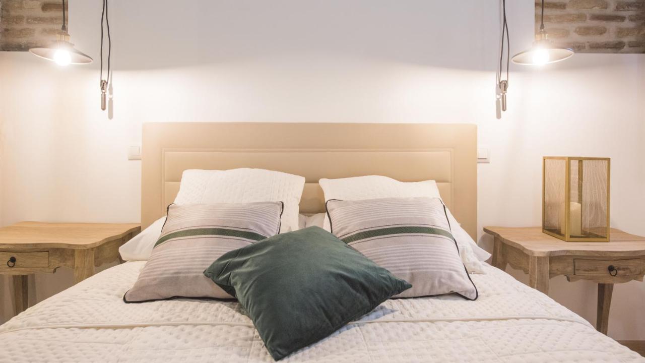 Madera Y Piedra - Apartamentos Aloha Толедо Екстериор снимка